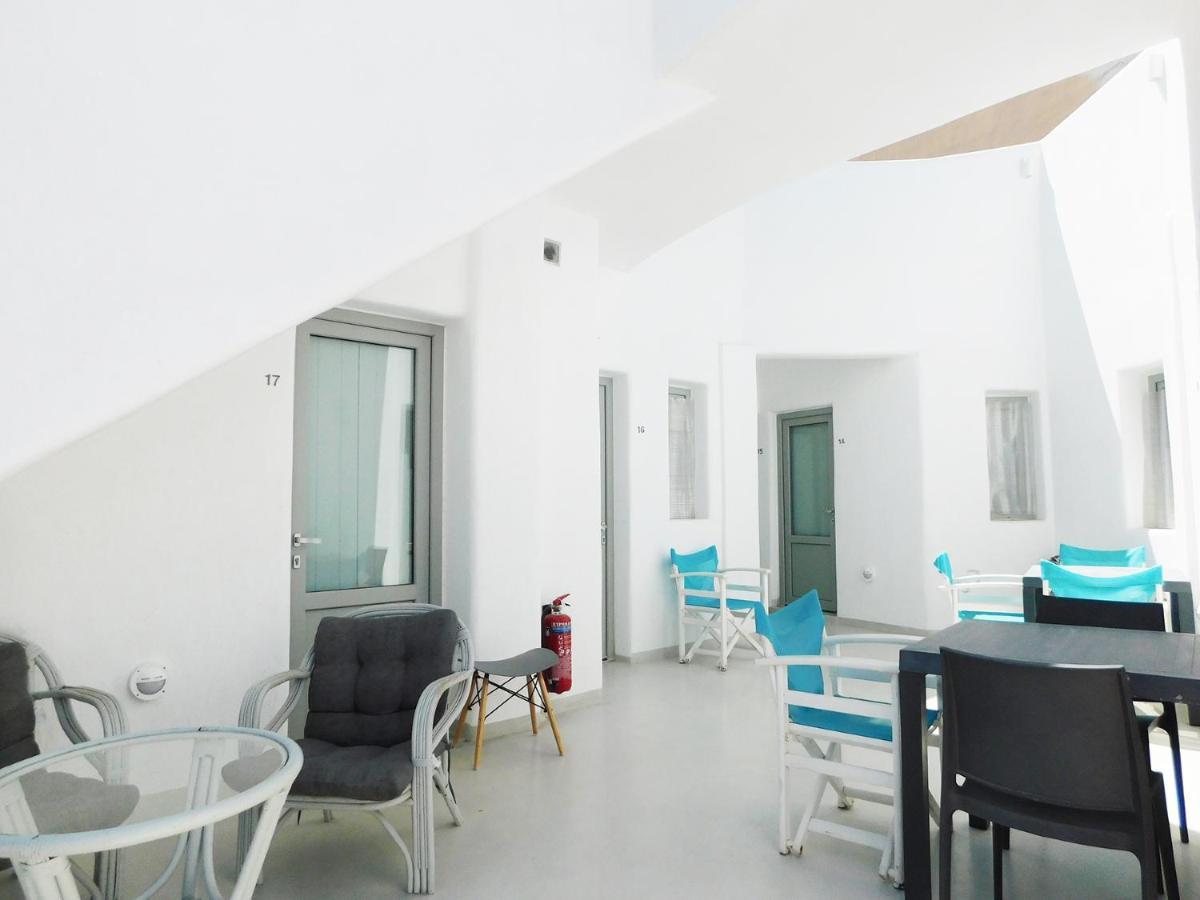 Capital Centro Rooms Fira  Eksteriør billede
